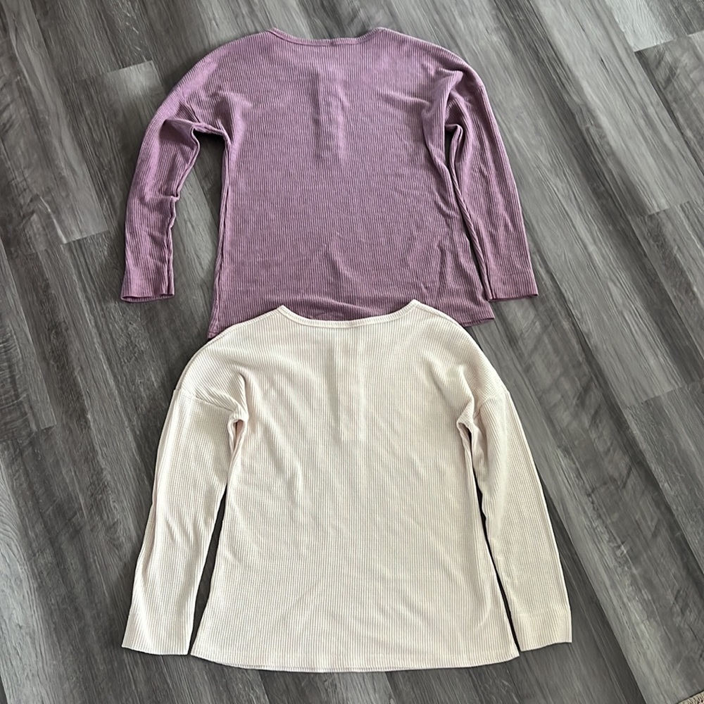 Women long sleeve thermal tops pack of two size small - Picture 5 of 5